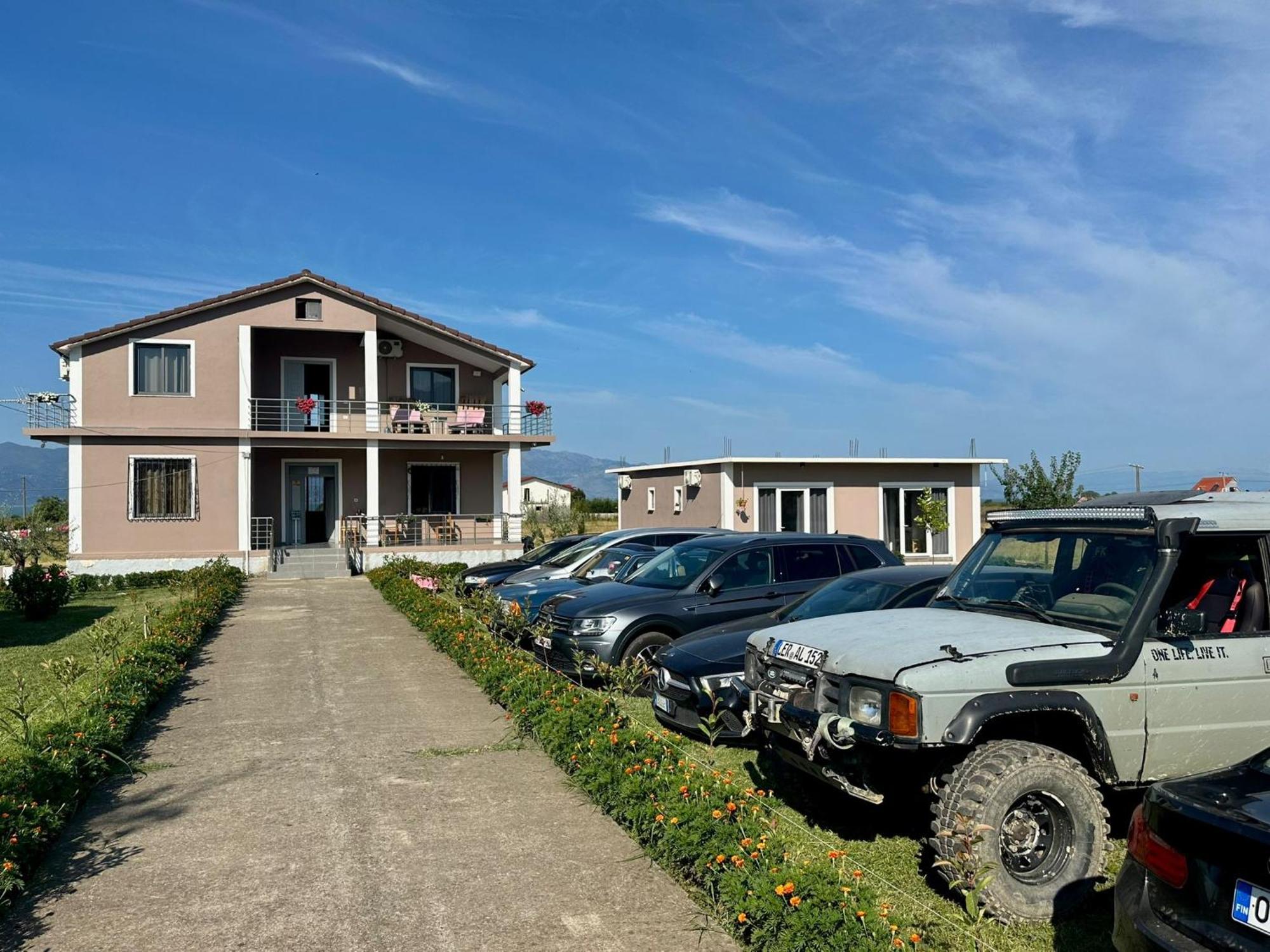 Hotel Villa Ballkan Grile Экстерьер фото